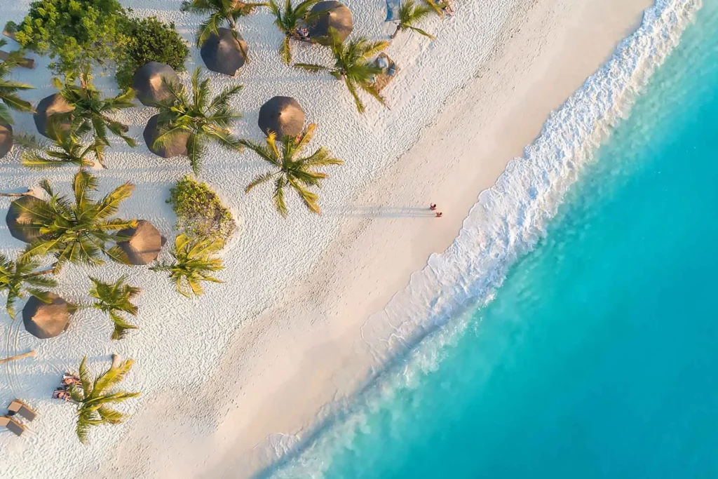 4-Day Beach to Bush, Fly in, Fly out Luxury Safari