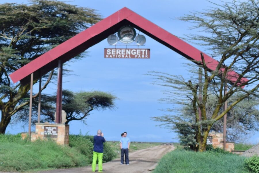 A comprehensive reference for tourists visiting Tanzania's Serengeti National Park